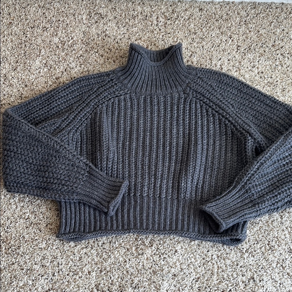 H&M Gray Knit Mock Neck Sweater Pullover Women’s Small NWOT